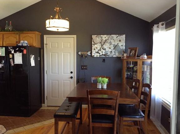 5th image of 1621 N Tyrel Ave E