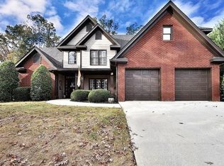 2649 Waters Edge Dr, Gainesville, GA