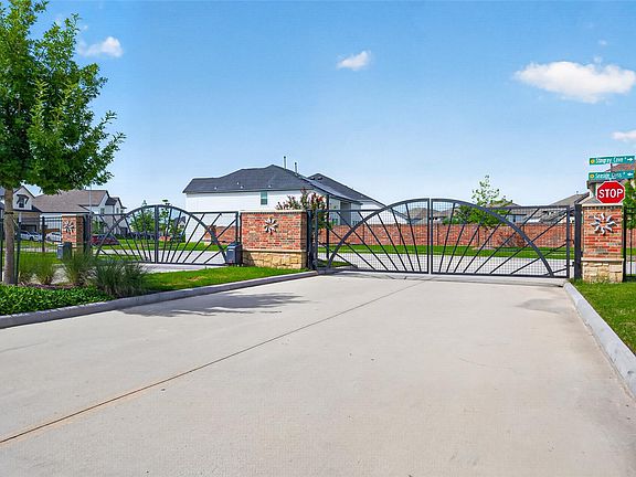 3rd image of 3180 Stingray Cove Dr