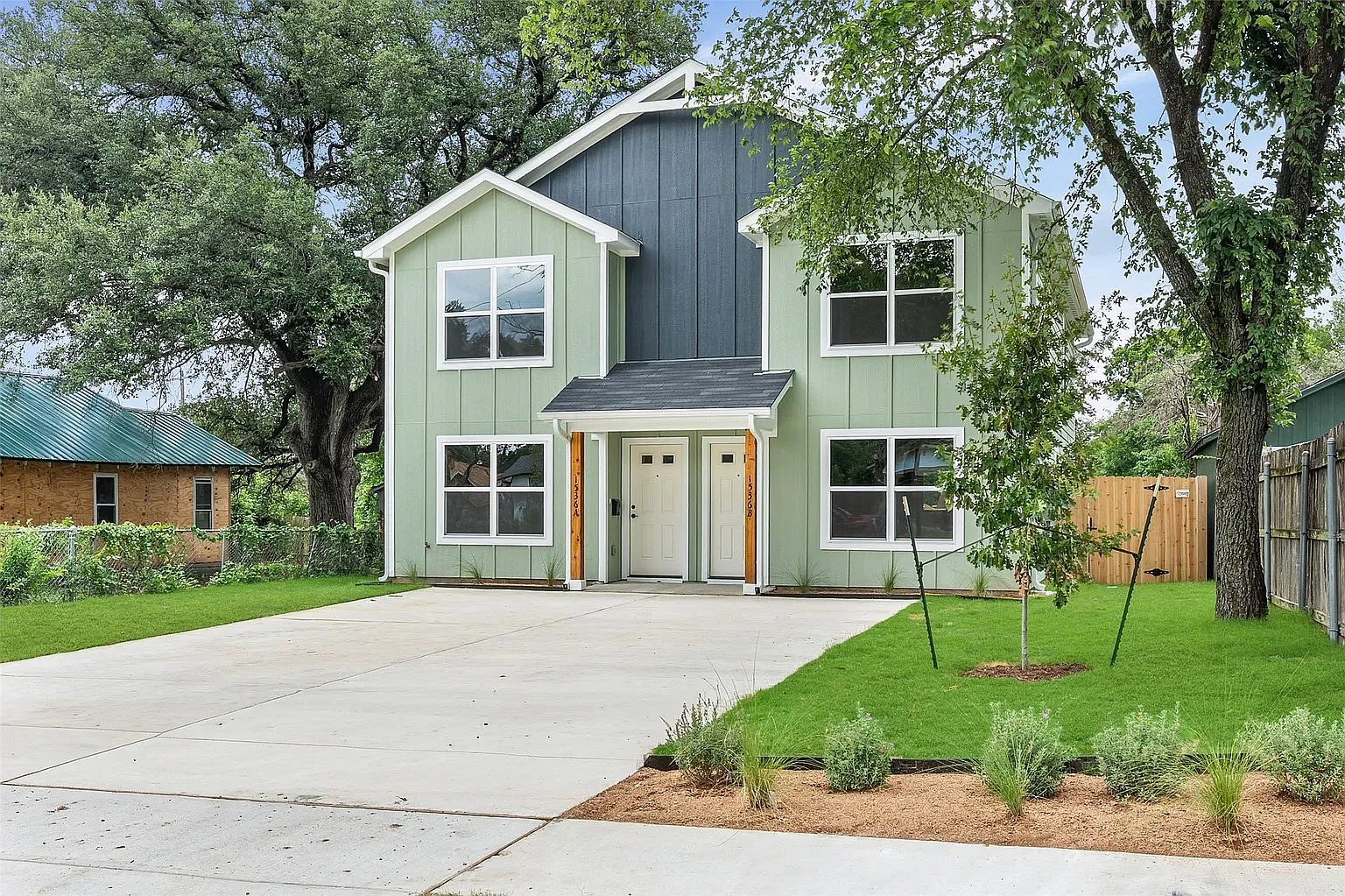 3 bed, 2.5 bath, 1355 sqft, $1,800 — Photo 1