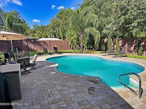 3rd image of 1331 CROSBY Lane