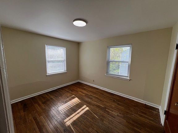 4th image of 3394 Kimberly Ave