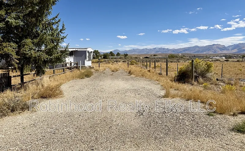 2 bed, 2.0 bath, 980 sqft, $1,300 — Photo 2