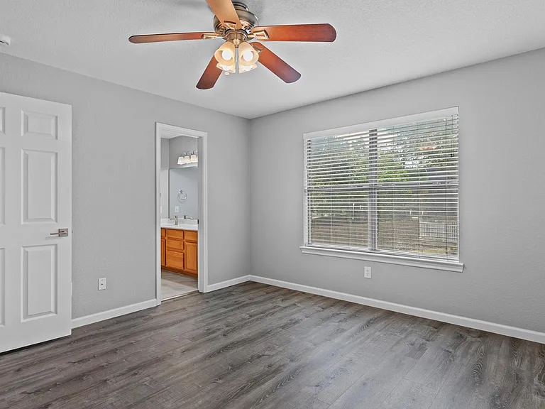 3015 Green Mountain Dr — Photo 11