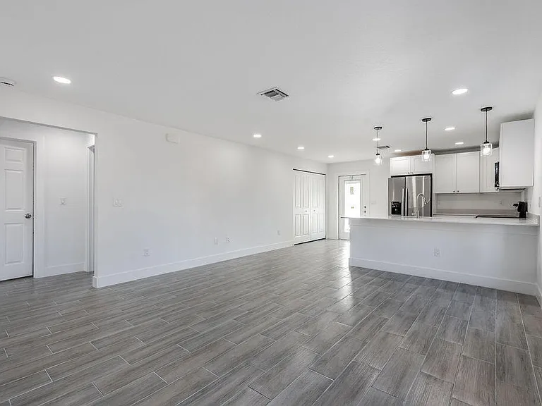 4959 SE Primrose Way #1 — Photo 9