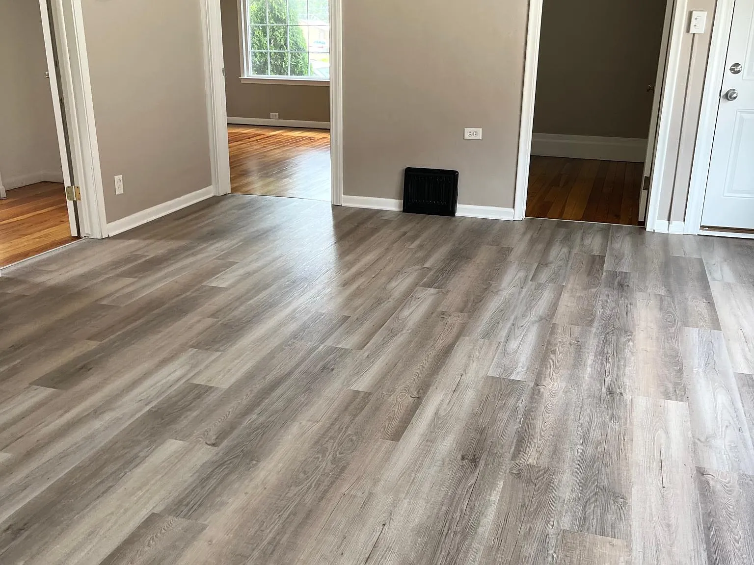 2 bed, 900 sqft, $1,250 — Photo 4