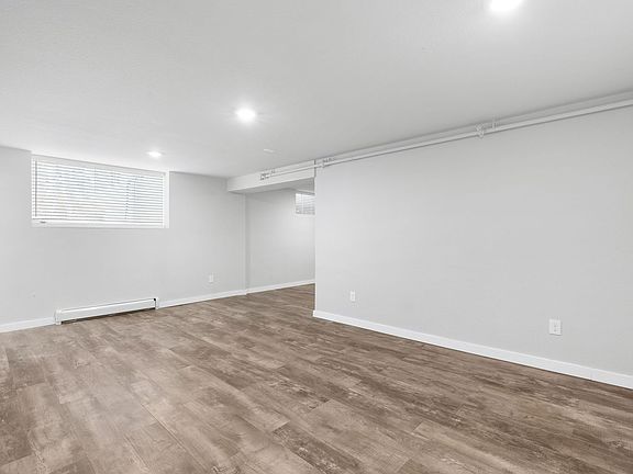 5th image of 2455 S Gaylord St #708d847f6