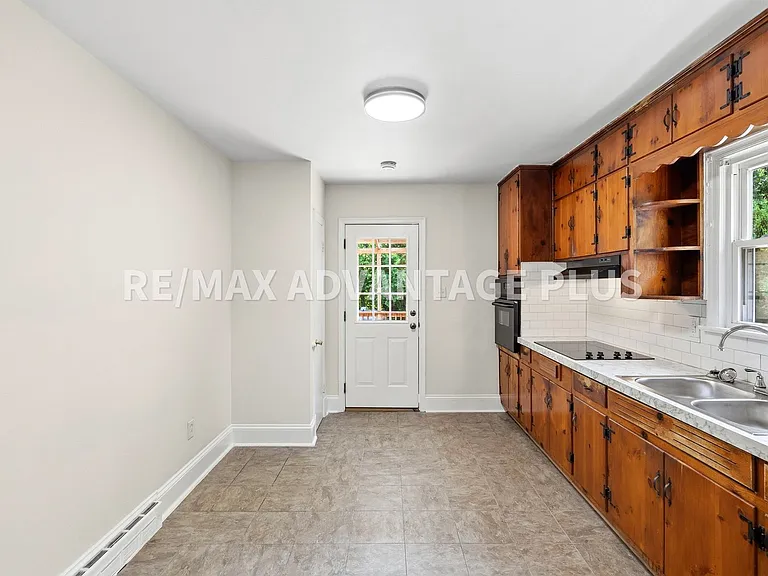 1552 Cumberland Rd — Photo 13