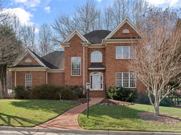105 Creekstone Ct, Winston Salem, NC 27104