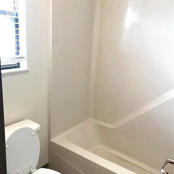 120 Ashley Dr — Photo 9