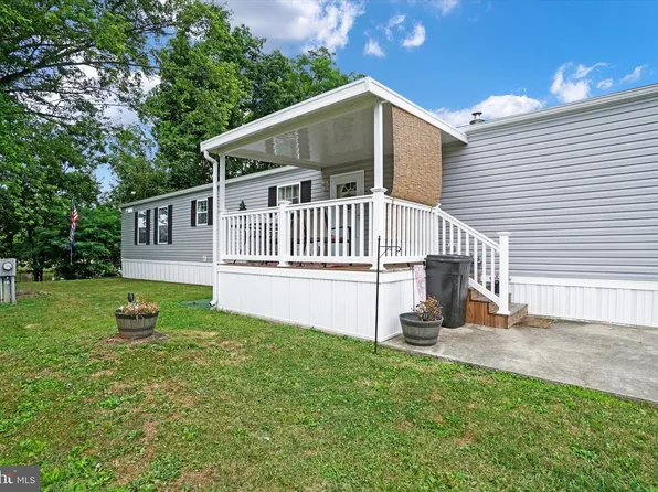 11 Oak Knoll Est, Elizabethtown, PA 17022