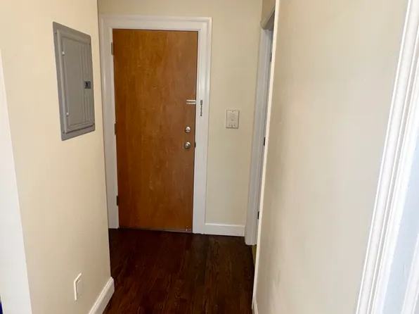 76 Beacon Avenue image 7 of 34