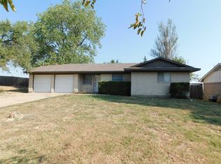 1121 Reed Cir, Howe, TX 75459