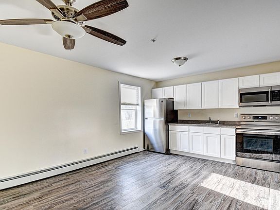 2nd image of 16 West St #4