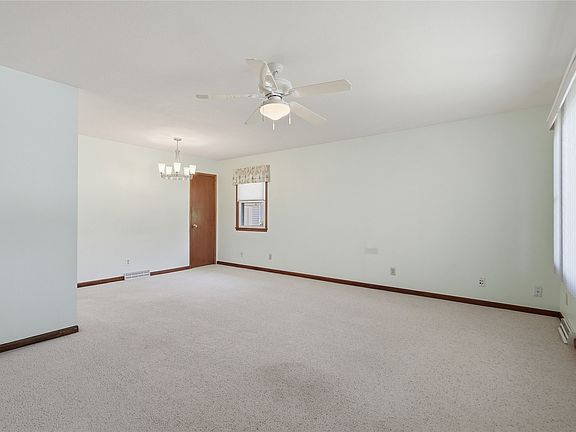 5th image of 6671 NW 4th Ct