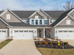 32008 Tuscan Ln, Avon Lake, OH 44012