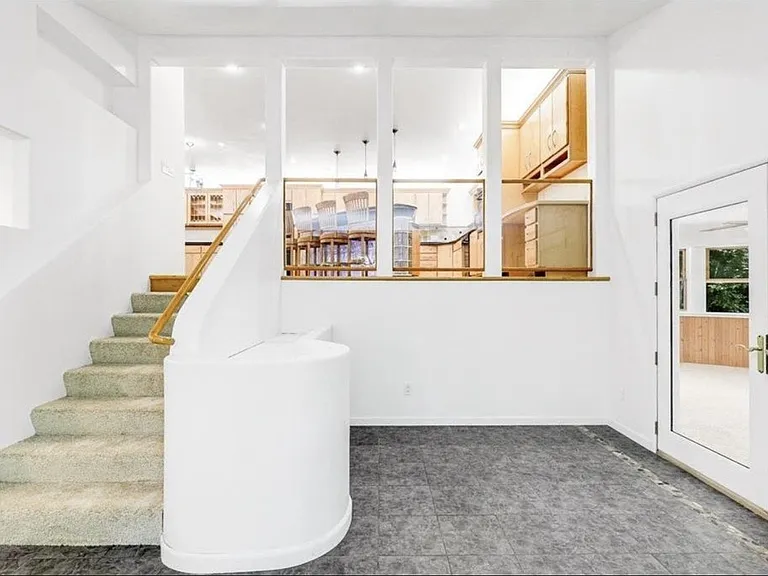 801 Corens Dr — Photo 12