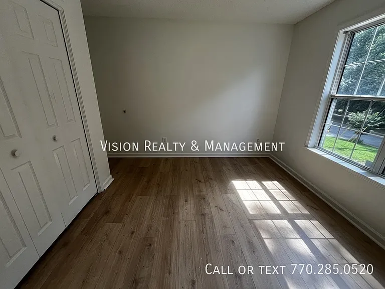 64 Wooddale Ln — Photo 15