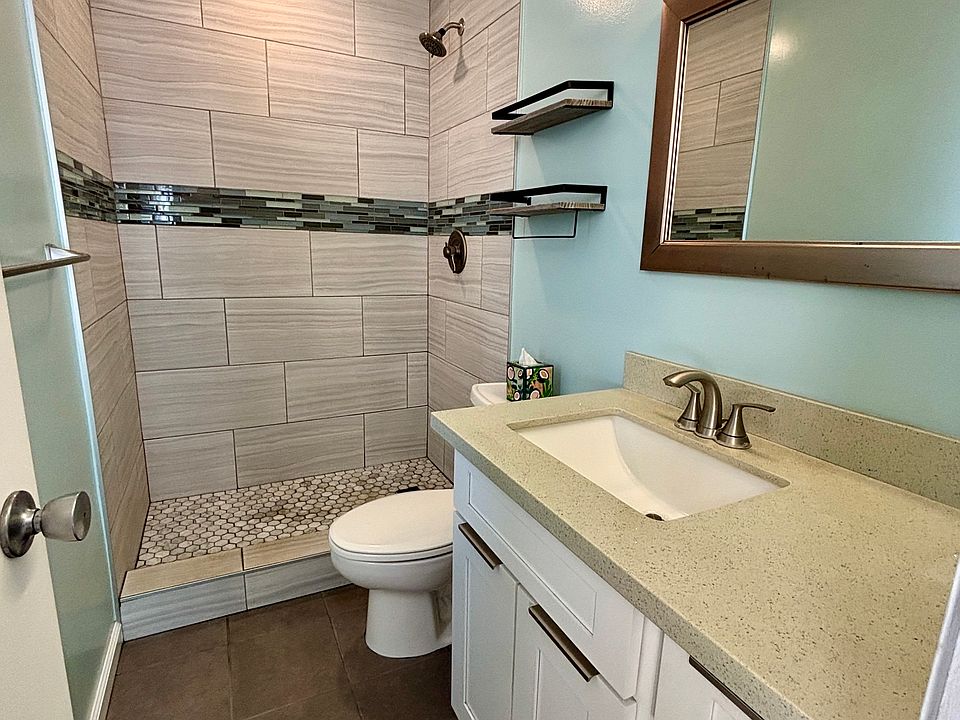 Main bathroom