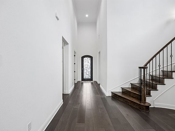 5th image of 1212 Heritage West Ct