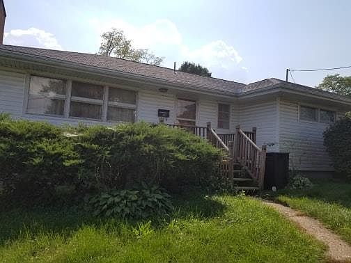 1st image of 80 Uhrig St