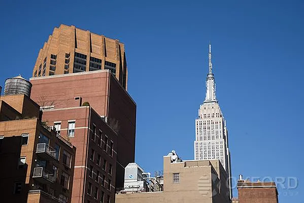 Rented by Oxford Property Group | media 32