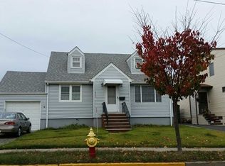 55 Christopher St, Lodi, NJ 07644
