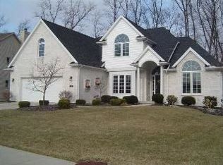 643 Whisperlake Rd, Holland, OH 43528