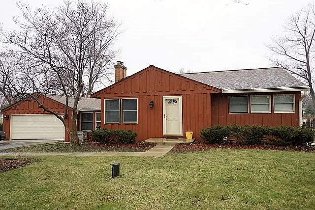 2N160 Edgewood Ave photo 1
