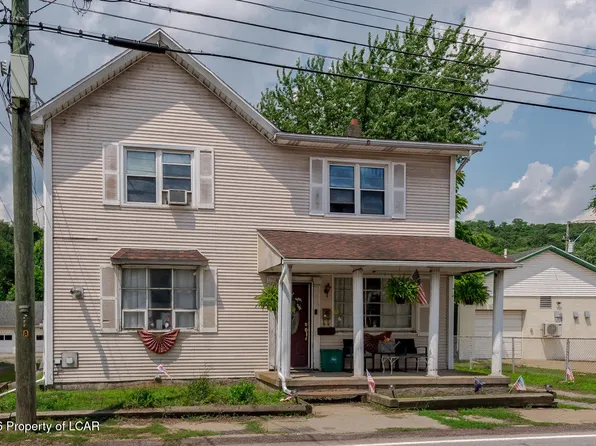 16 W Luzerne Ave, Larksville, PA 18704