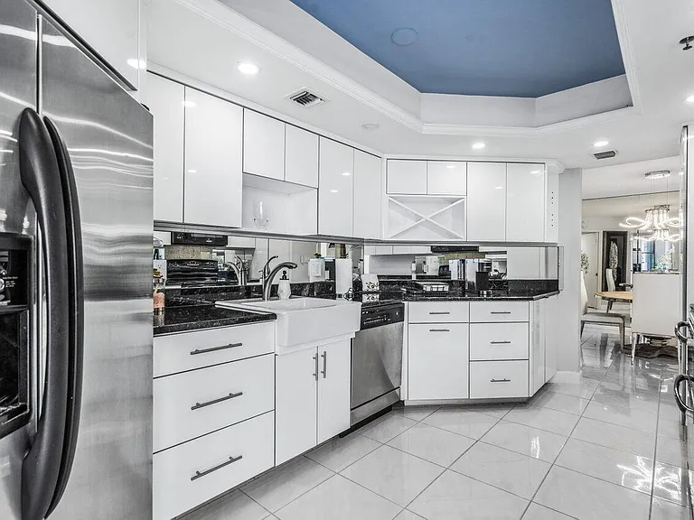 5200 N Ocean Dr #102 — Photo 13