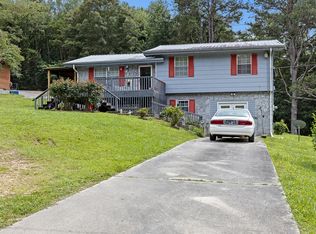 460 E Georgia Ave, Whitwell, TN 37397