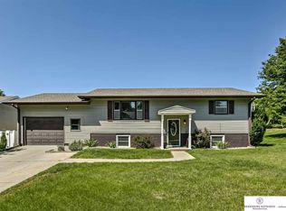732 W 18th St, Wahoo, NE 68066