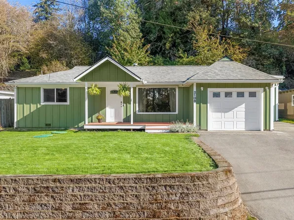 2108 NW Rocky Point Road, Bremerton, WA 98312