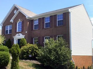 1840 Pioneer Dr, Sewickley, PA 15143