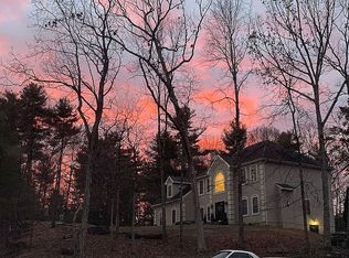 121 Bluestone Cir, Milford, PA 18337