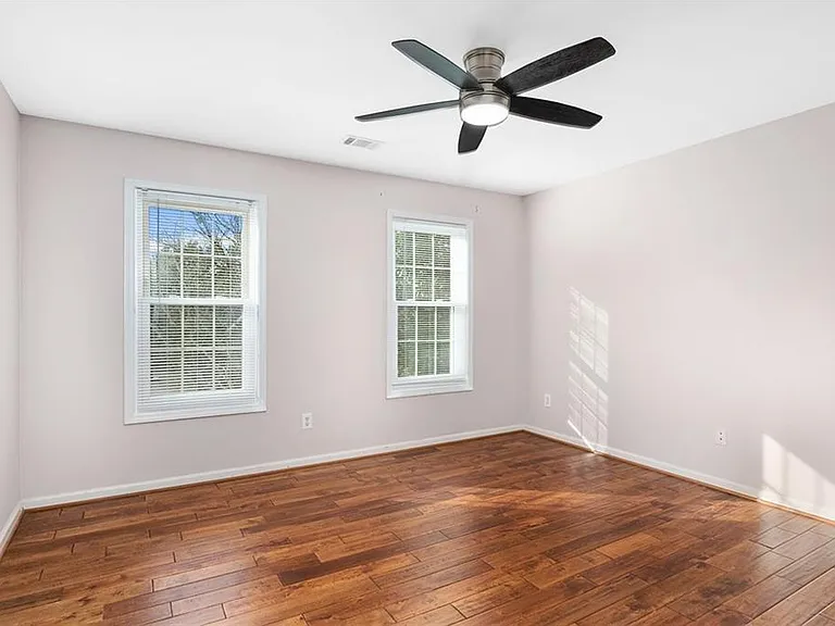 560 Kimball Crest Ct — Photo 34