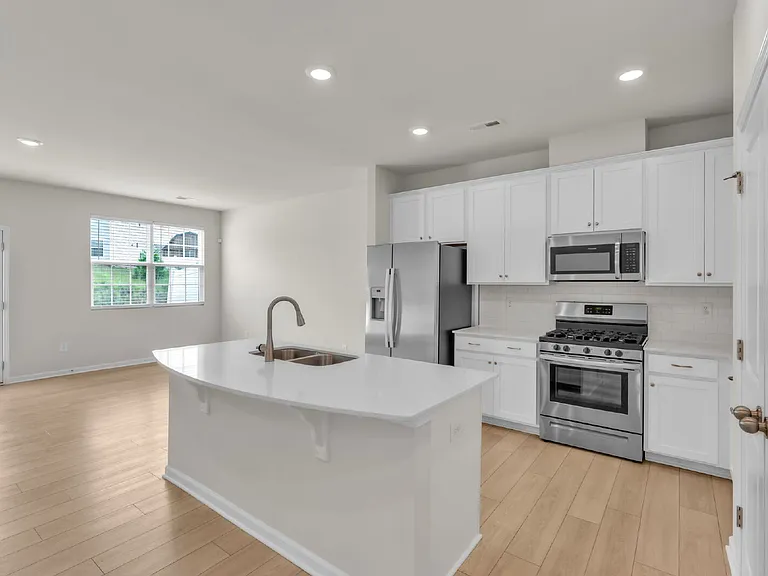 452 Bee Cove Way — Photo 9