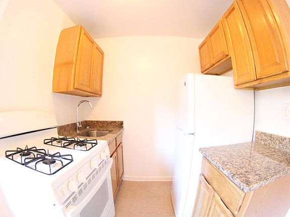 4th image of 2324 Walton Ave #1E-2