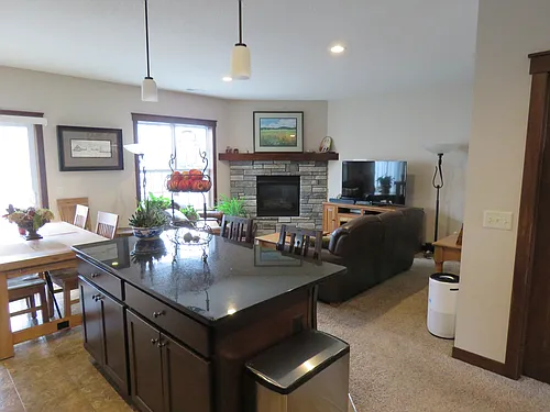 2435 Foxglove Cir Photo 1