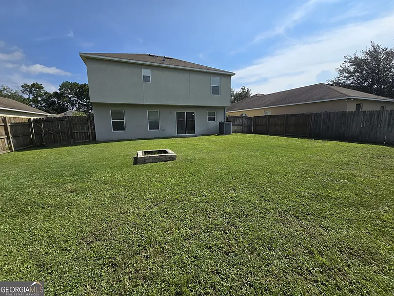 110 Pine Bluff Blvd W — Photo 52