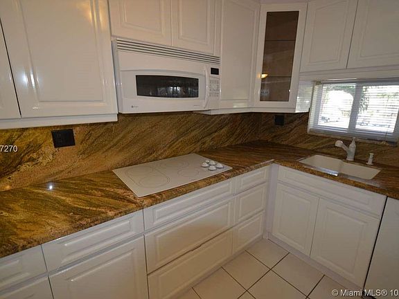 5th image of 9400 N Hollybrook Lake Dr APT 204