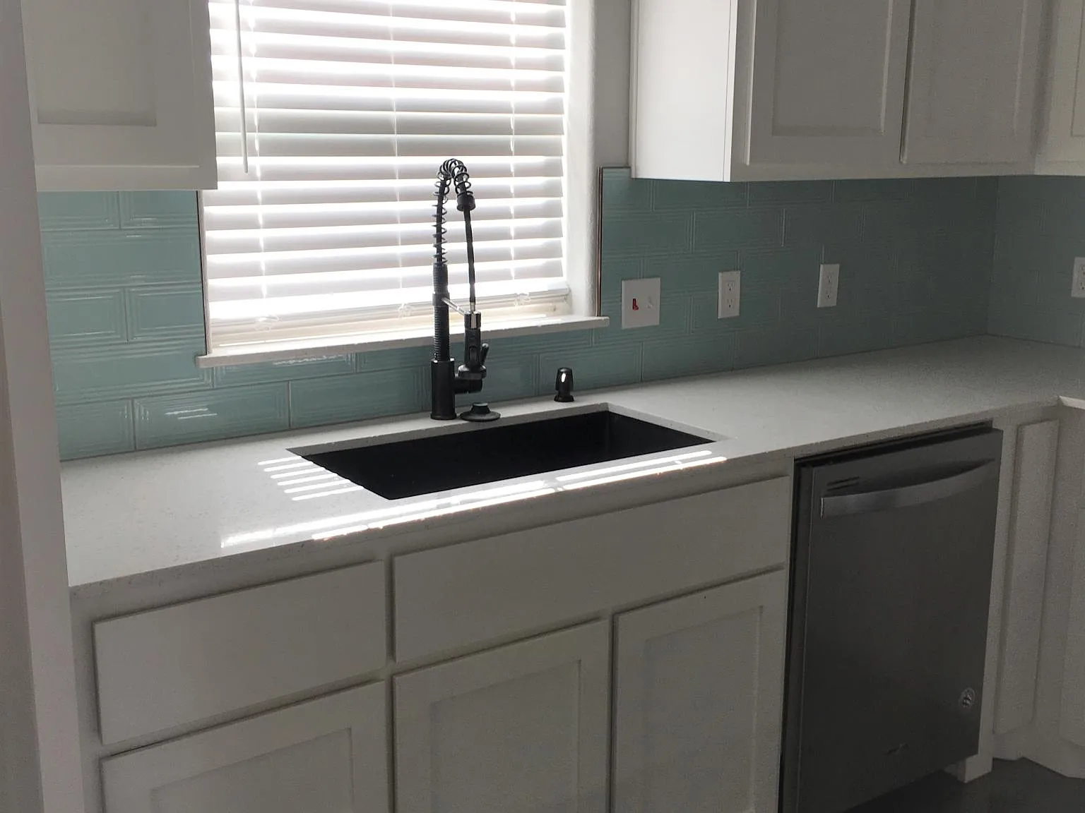 3 bed, 1330 sqft, $1,600 — Photo 4