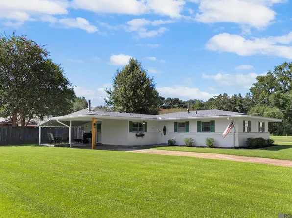 10200 Mimosa Ct, Saint Francisville, LA 70775