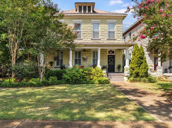 809 Montgomery Ave, Sheffield, AL 35660