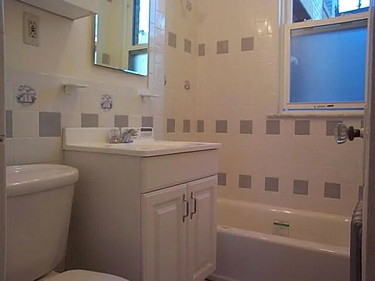 20 Sidlaw Rd #16P — Photo 4