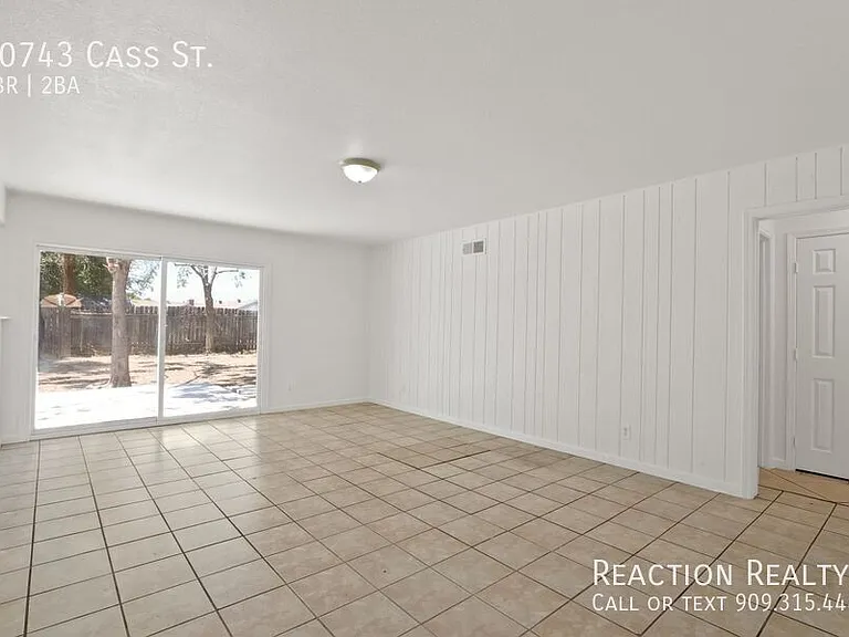 10743 Cass St — Photo 8