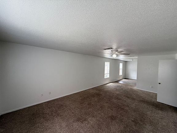 5th image of 3105 Courtney Ln APT A
