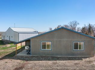 625 8th St, Newell, SD 57760