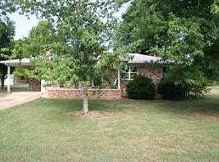 604 Tharp Ave, Green Forest, AR 72638
